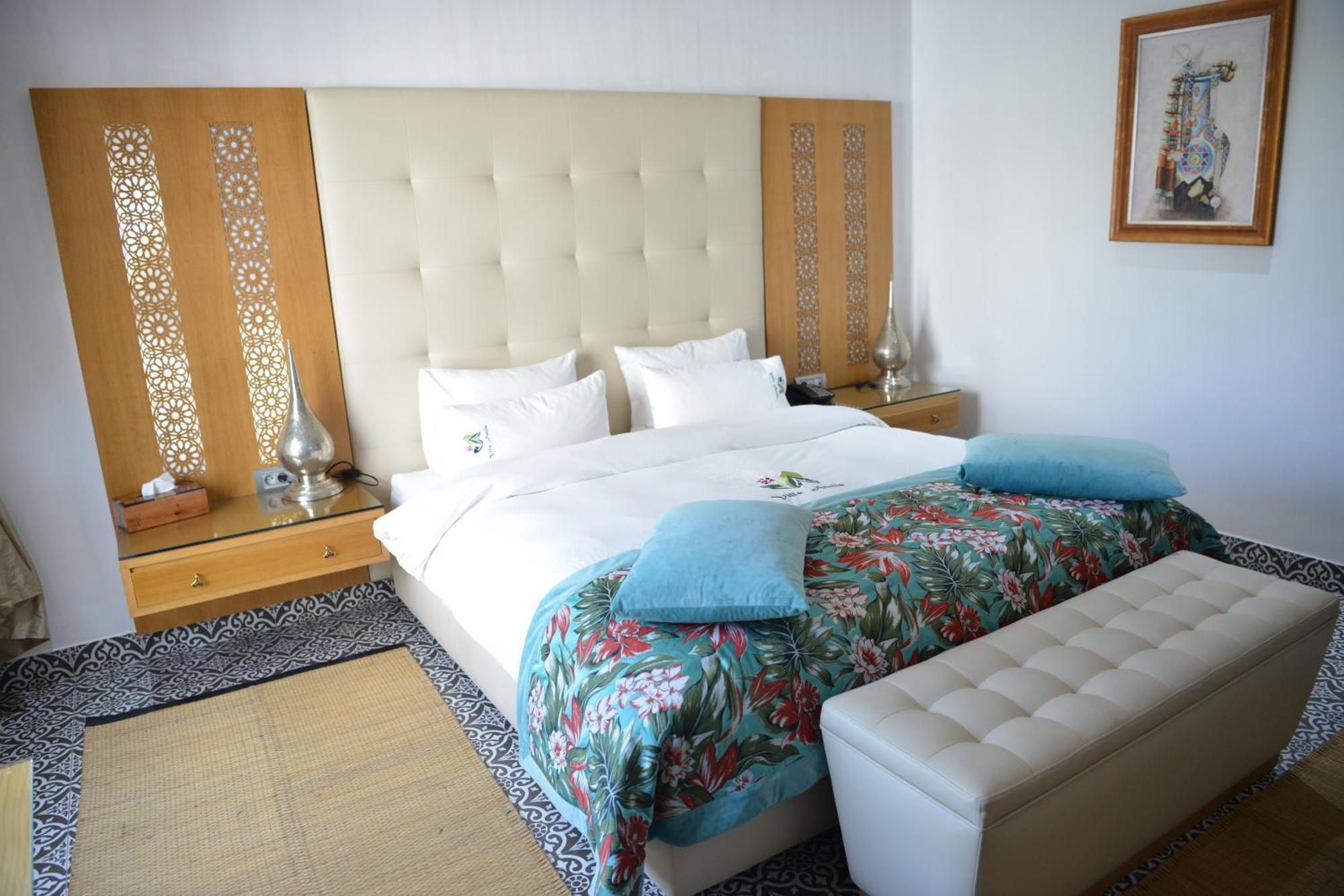 Aralia Boutique Hotel 4*